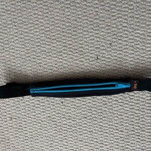 Spibelt - Black Belt Bag with Blue Zipper